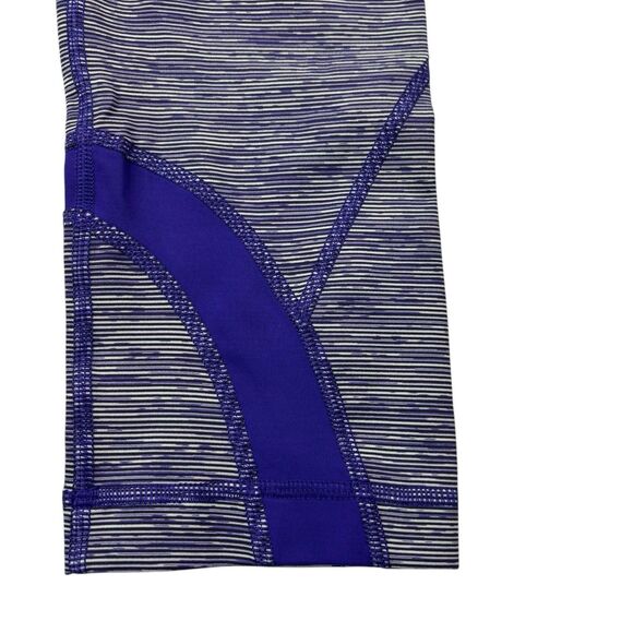 Lululemon Run Inspire Crop II Bruised Berry Wee Leggings Women's Size 6‎ EUC - Picture 4 of 16